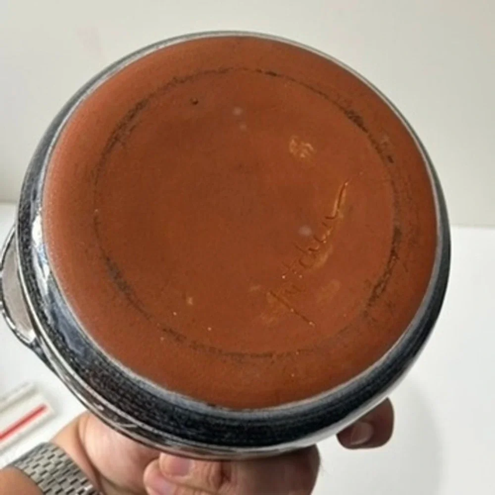 Studio Pottery Sgraffito Terracotta Lidded Bean Cookie Jar Dish Signed